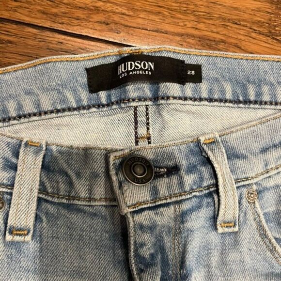 Hudson Tapered Women's Light Wash Jeans Size 28 - Picture 3 of 4
